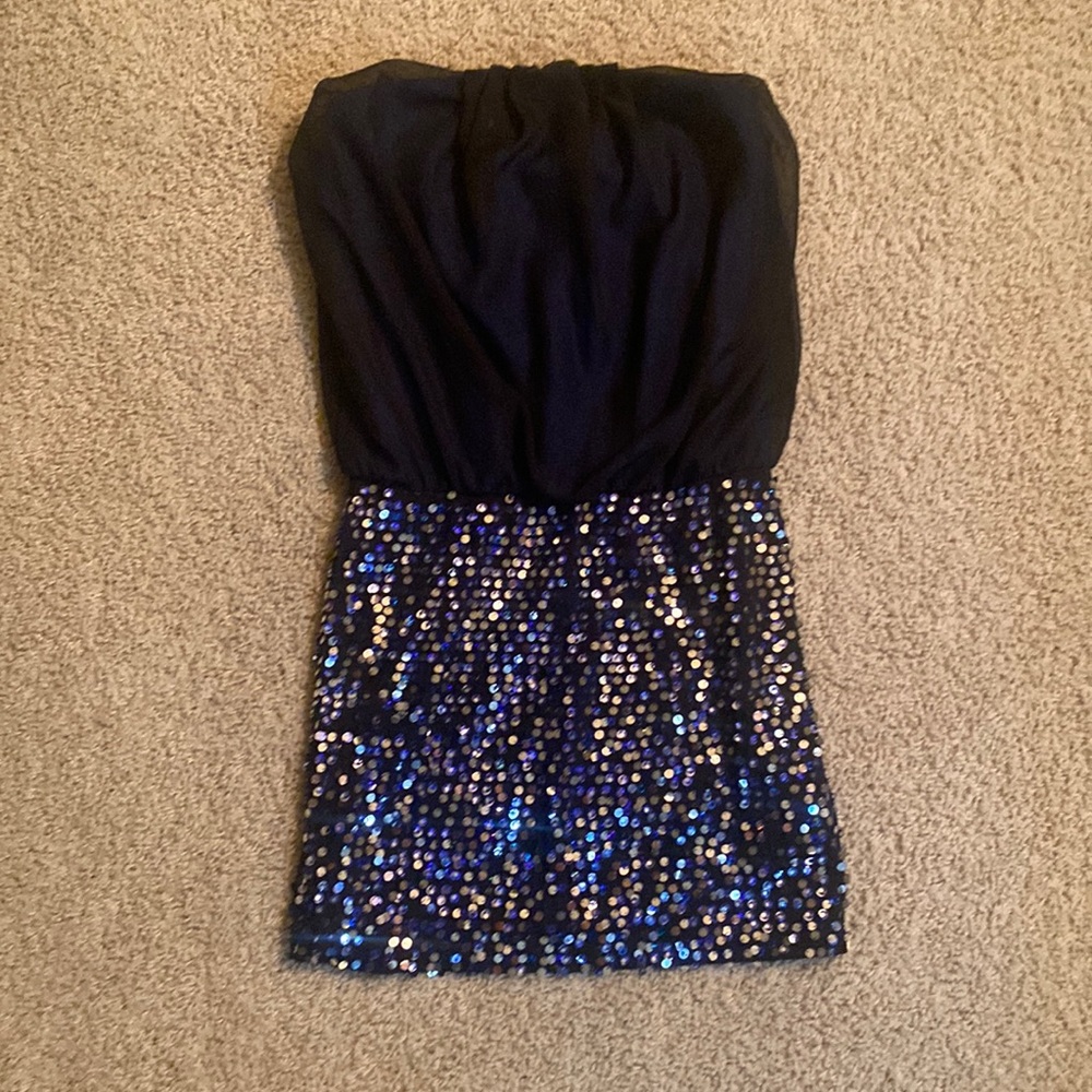 Séquence navy club dress